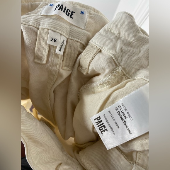 PAIGE Anessa Belted Pleated High Waist Paper Bag Cream Shorts - Picture 4 of 6